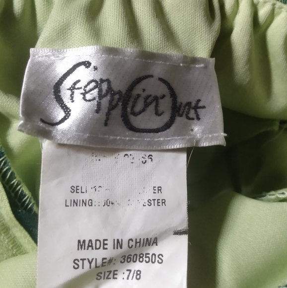 Stepping Out Green Cocktail Dress - Picture 2 of 2